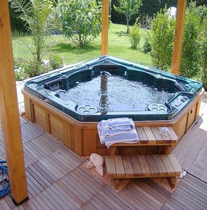 New Jacuzzis And Spas
